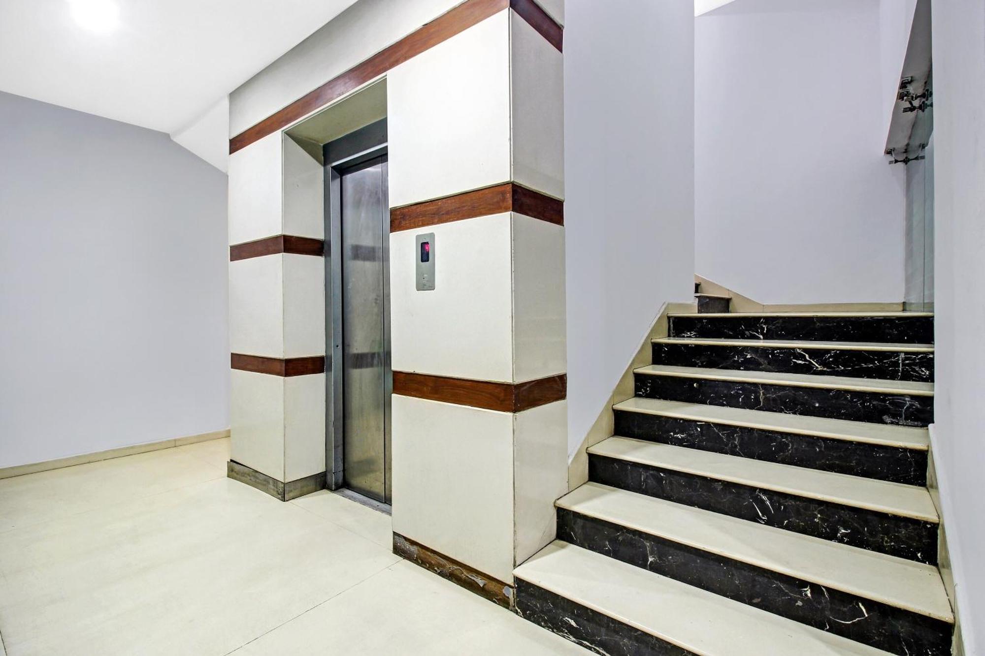Townhouse Oak The Margi Hotel Near Yosufguda Metro Station Hyderabad Exterior photo