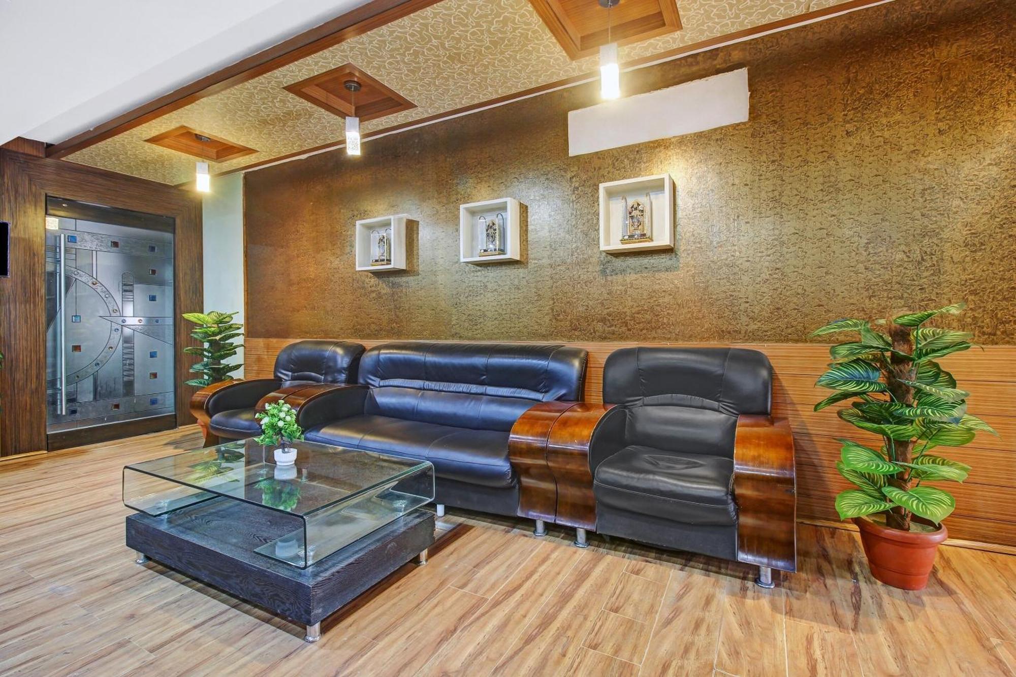 Townhouse Oak The Margi Hotel Near Yosufguda Metro Station Hyderabad Exterior photo